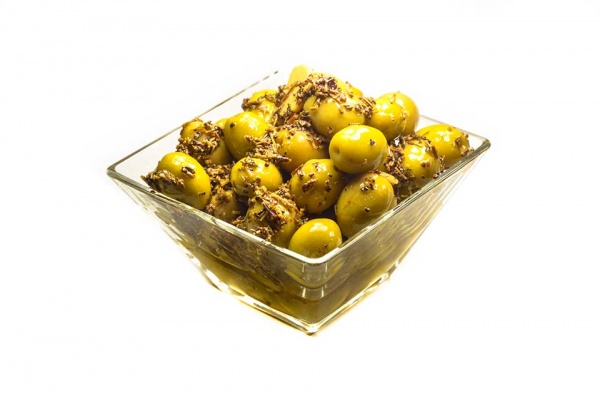 Olives Vertes Cass�es au Basilic